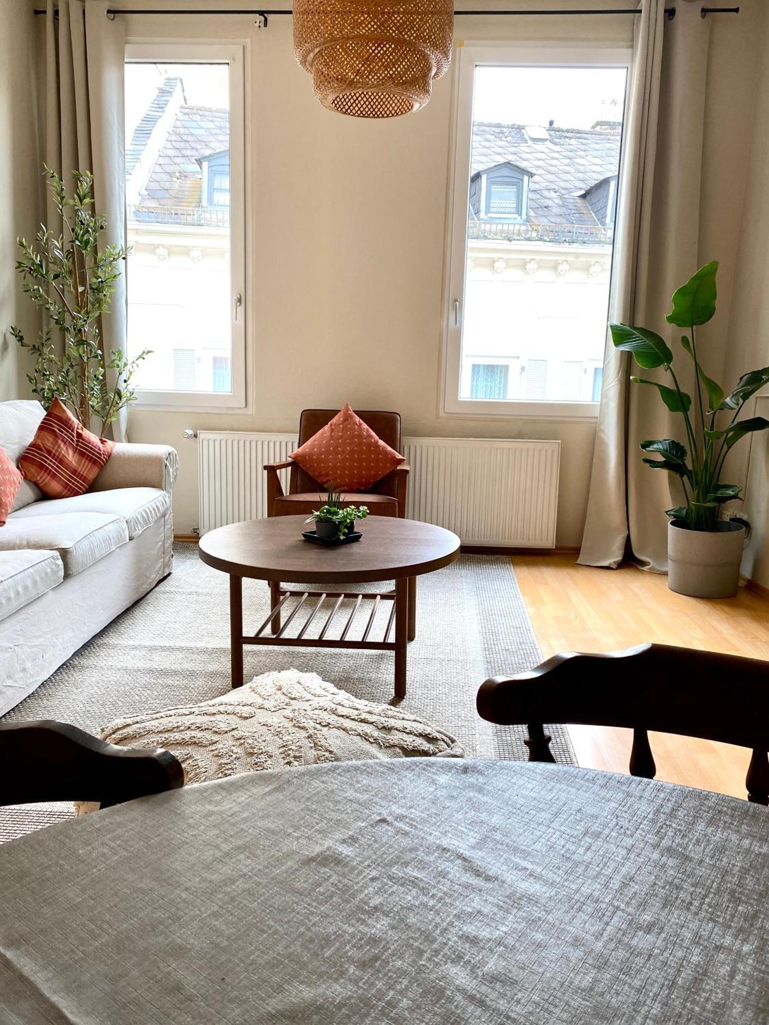Ba Em City Apartment Wiesbaden Exteriör bild